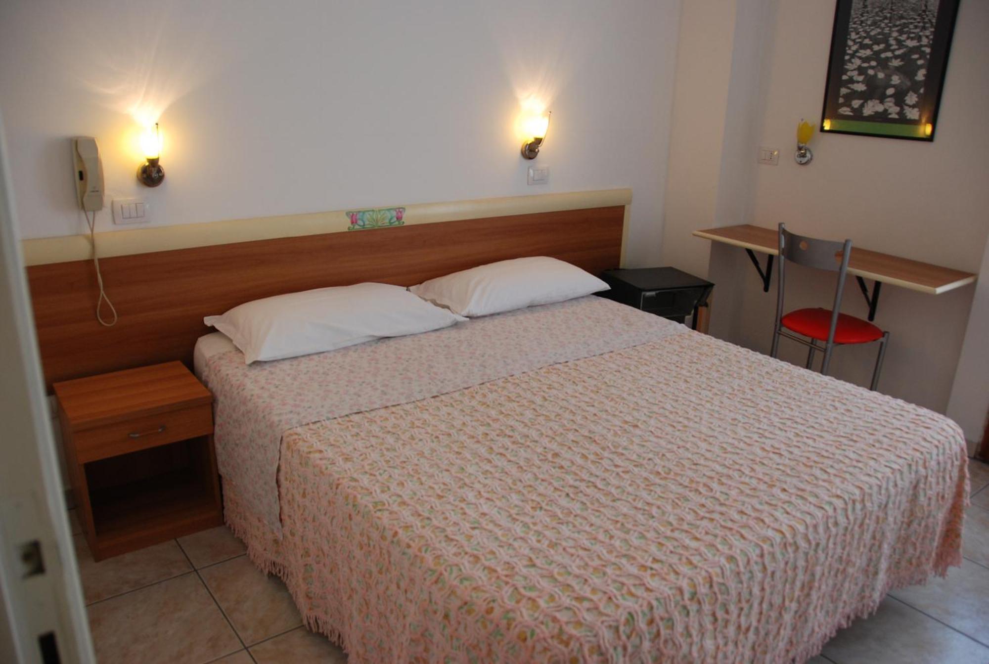 Hotel La Playa Сан Бенедето дел Тронто Екстериор снимка